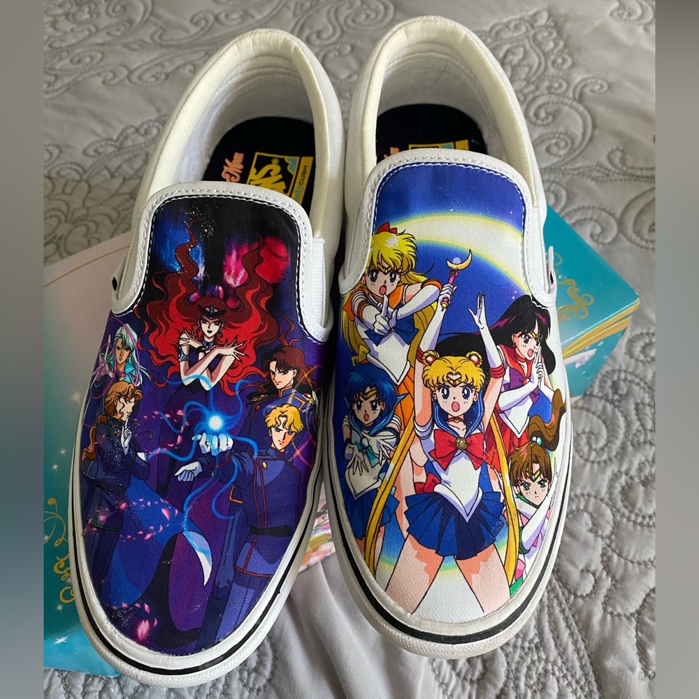 NIB Sailor Moon Pretty Guardians Slip Ons